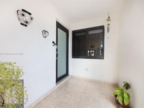 14207 SW 48th Ln, Miami FL 33175