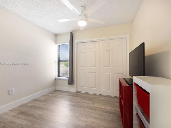 14207 SW 48th Ln, Miami FL 33175