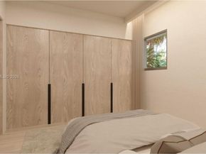 250 Collins Ave 209, Miami Beach FL 33139