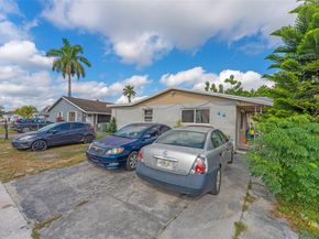445 NW 8th St, Homestead FL 33030