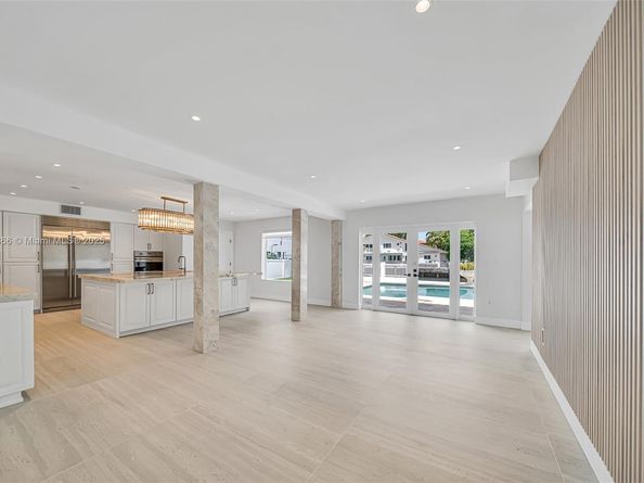 3341 NE 170th St, North Miami Beach FL 33160
