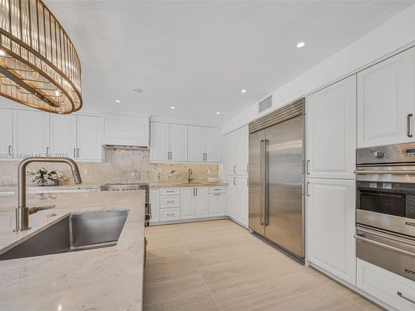 3341 NE 170th St, North Miami Beach FL 33160