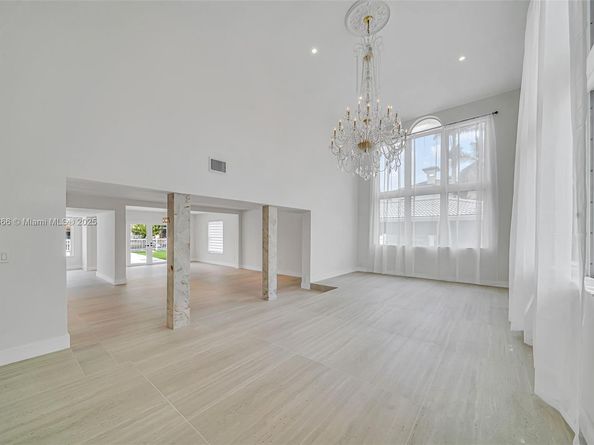 3341 NE 170th St, North Miami Beach FL 33160