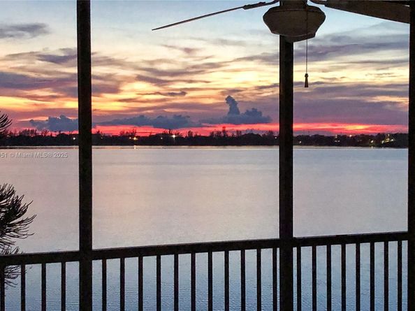 111 Lake Emerald Dr 307, Oakland Park FL 33309