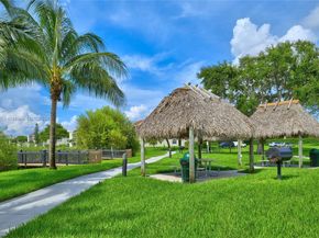 111 Lake Emerald Dr 307, Oakland Park FL 33309