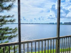 111 Lake Emerald Dr 307, Oakland Park FL 33309