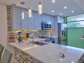 111 Lake Emerald Dr 307, Oakland Park FL 33309