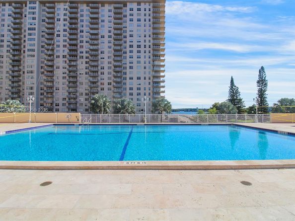 251 174 st 2307, Sunny Isles Beach FL 33160