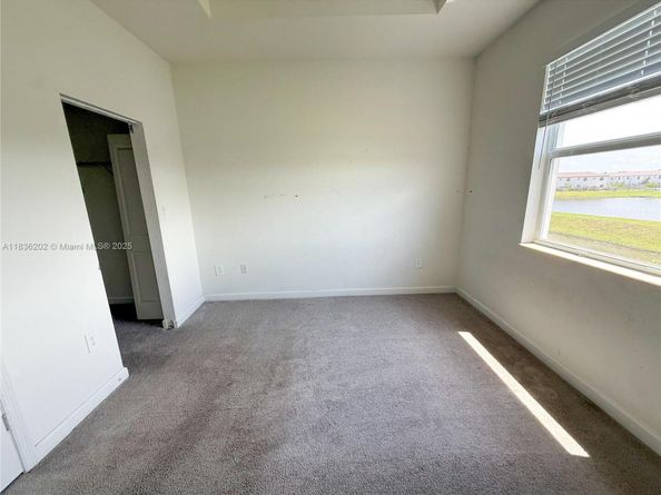 12440 NW 23rd Ct, Miami FL 33167