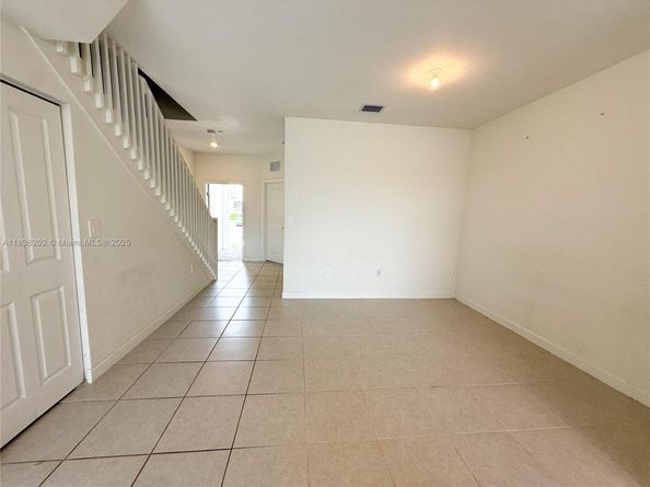12440 NW 23rd Ct, Miami FL 33167