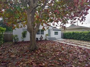 1084 NW 66th St, Miami FL 33150