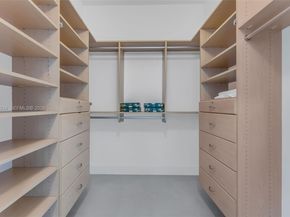 901 Brickell Key Blvd 3206, Miami FL 33131