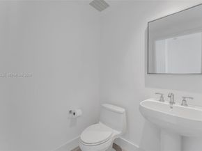 901 Brickell Key Blvd 3206, Miami FL 33131