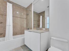 901 Brickell Key Blvd 3206, Miami FL 33131