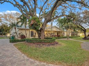 15401 SW 81 Av, Palmetto Bay FL 33157