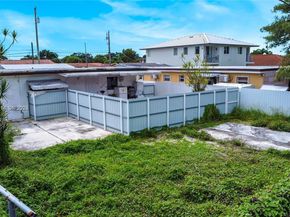 7225 SW 21st St, Miami FL 33155