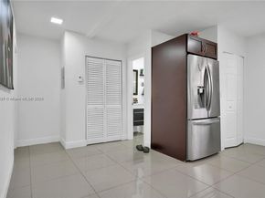 7225 SW 21st St, Miami FL 33155