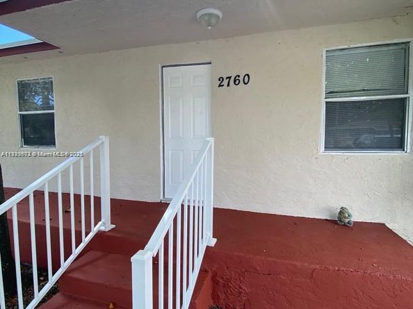 2760 NW 11th Ct, Fort Lauderdale FL 33311