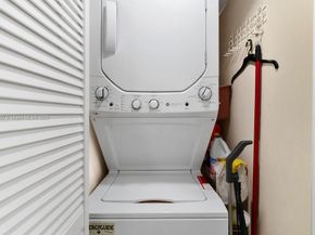 1101 SW 128th Ter 309C, Pembroke Pines FL 33027