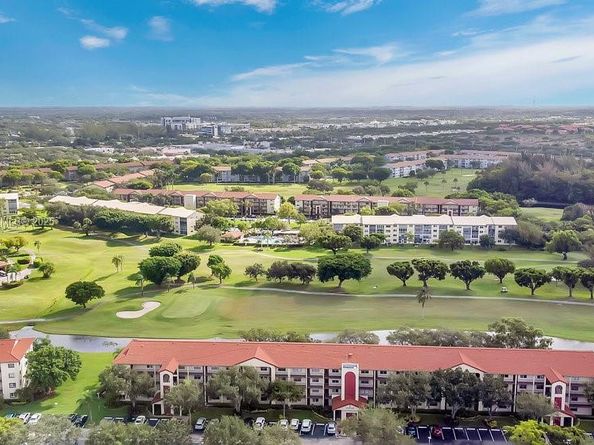 1101 SW 128th Ter 309C, Pembroke Pines FL 33027