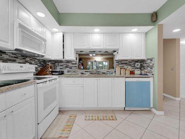 1101 SW 128th Ter 309C, Pembroke Pines FL 33027