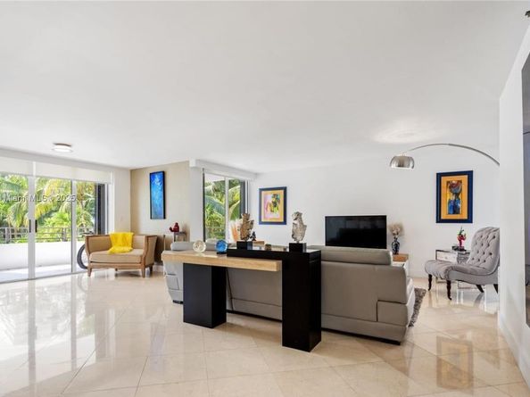151 SE 15th Rd 203/201, Miami FL 33129