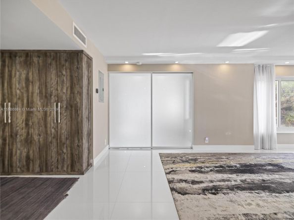 1151 N Fort Lauderdale Beach Blvd 1C, Fort Lauderdale FL 33304