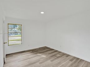 2371 NE 193rd St, Miami FL 33180