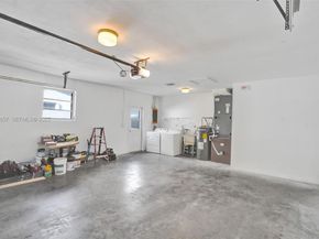 2371 NE 193rd St, Miami FL 33180