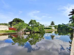 2371 NE 193rd St, Miami FL 33180