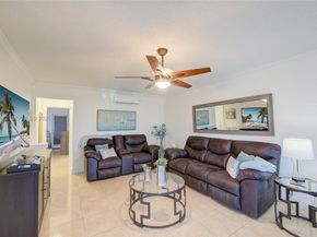 920 SW 10th Ter 12AR, Hallandale Beach FL 33009