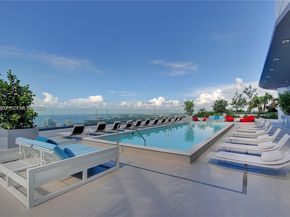 55 SW 9th St 2109, Miami FL 33130