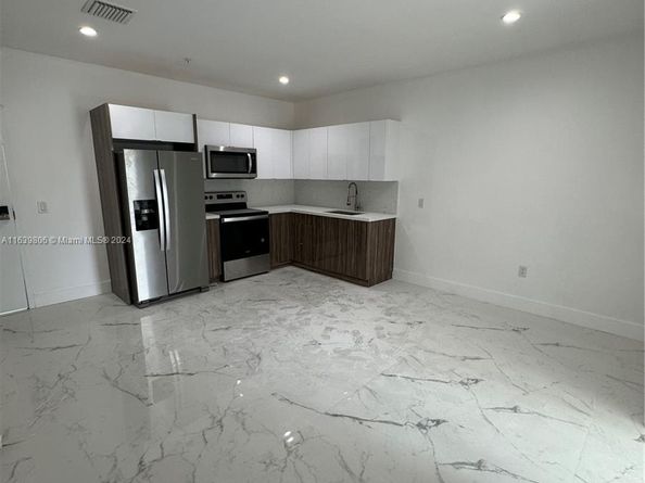 9748 NW 26th Ave, Miami FL 33147