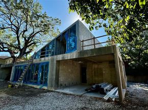 1616 Onaway Dr, Miami FL 33133