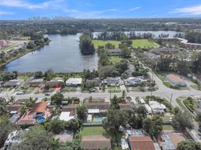 1361 NW 111th St, Miami FL 33167