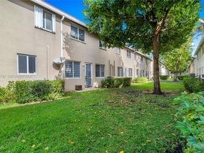 21105 NW 14th Pl, Miami Gardens FL 33169