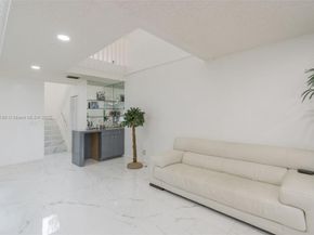1800 Embassy Dr 125, West Palm Beach FL 33401