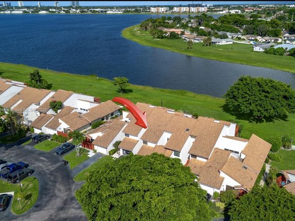 1800 Embassy Dr 125, West Palm Beach FL 33401