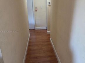 5231 Geneva Way 205, Doral FL 33166
