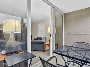 106 Royal Park Dr 4C, Oakland Park FL 33309