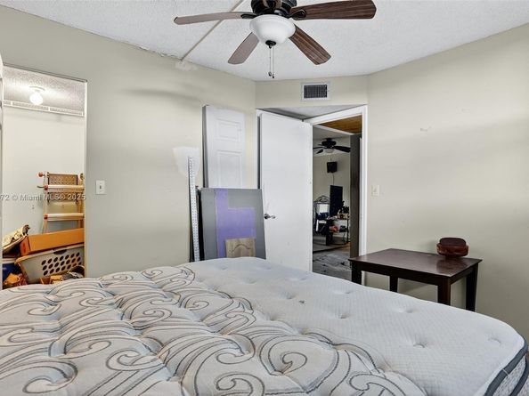 106 Royal Park Dr 4C, Oakland Park FL 33309