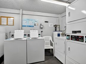 106 Royal Park Dr 4C, Oakland Park FL 33309