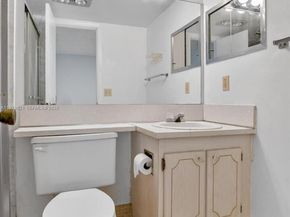 1008 N Farnham  N 1008, Deerfield Beach FL 33442