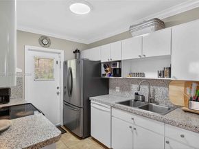 395 NW 124th St, North Miami FL 33168