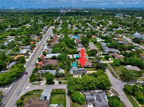 395 NW 124th St, North Miami FL 33168