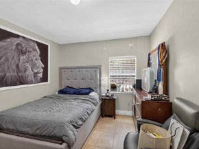 395 NW 124th St, North Miami FL 33168