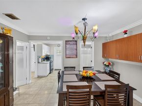 395 NW 124th St, North Miami FL 33168