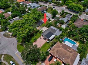 395 NW 124th St, North Miami FL 33168