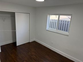 8981 NW 24th St, Sunrise FL 33322