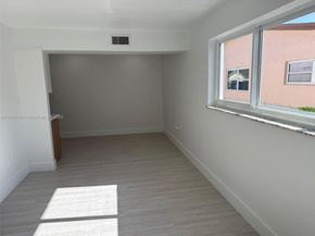 8981 NW 24th St, Sunrise FL 33322